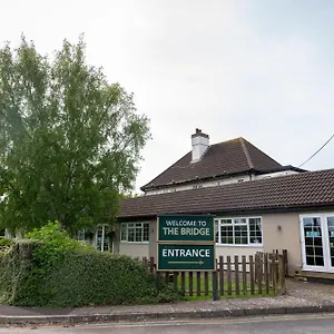 Hotel Bridge